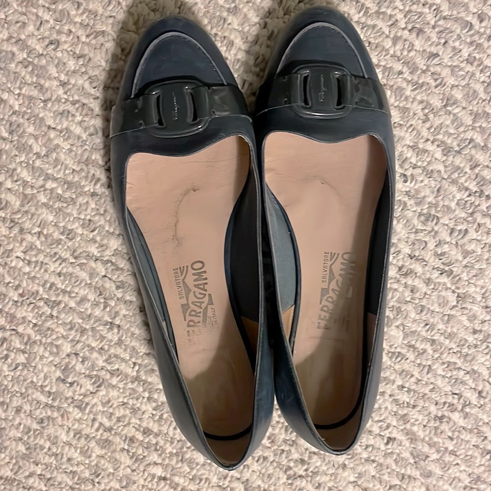 ferragamo flats in teal size 9.5